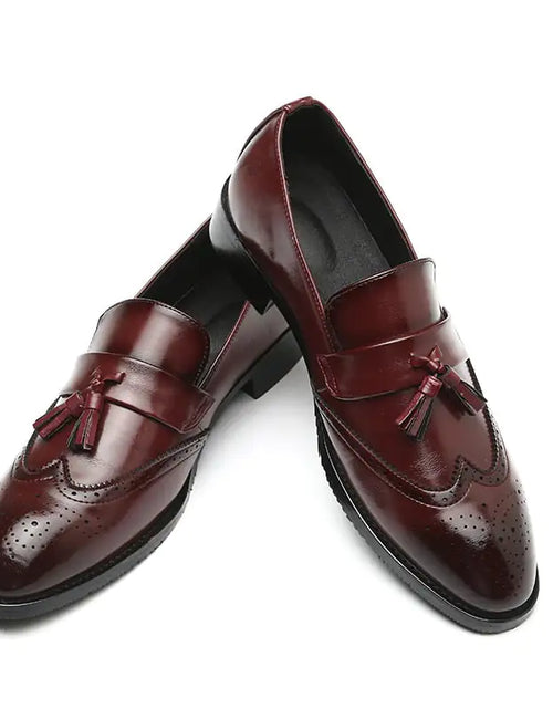 Load image into Gallery viewer, Classic Leather Tassel Loafers
